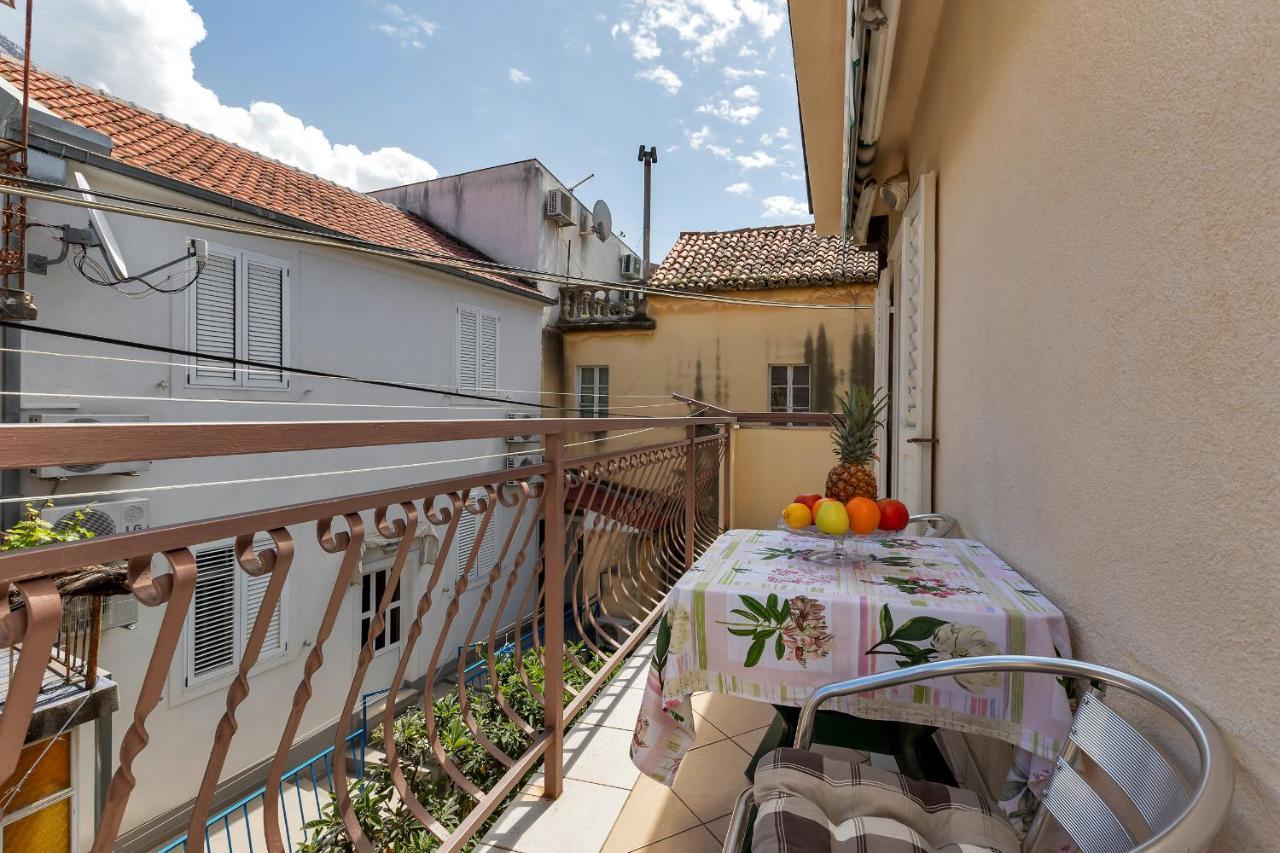 Apartment Andrijasevic-City Center Макарска Экстерьер фото